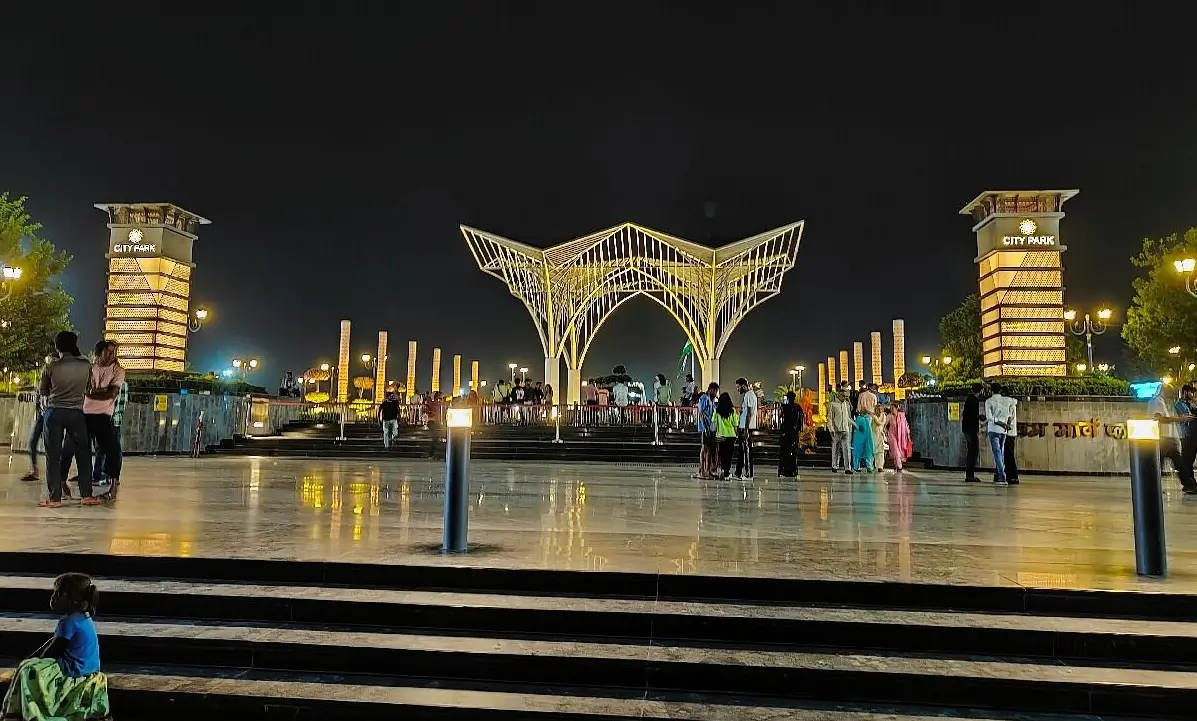 Mansarovar Garden